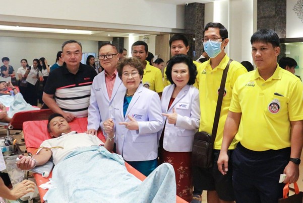 ศูนย์บริจาคโลหิต ร่วมกับสภากาชาดไทย